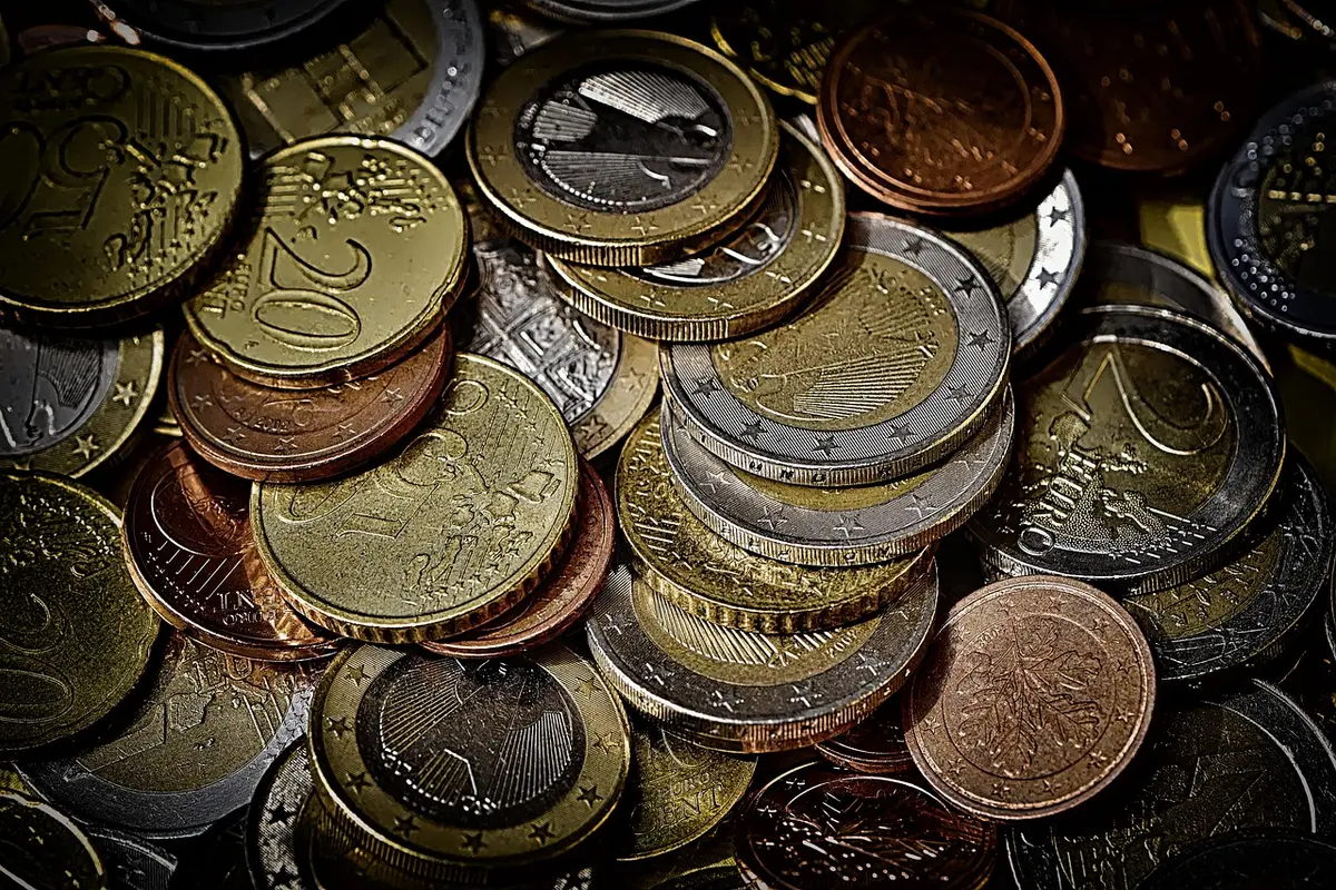 Descubra Quanto Ganha Por Dia Quem Recebe 1900 quem ganha 1900 recebe quanto por dia