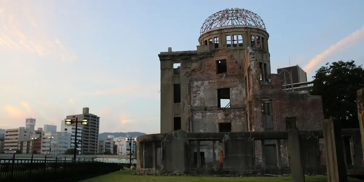 O Poder e a Tragédia de Hiroshima: Quem Foi o Responsável?