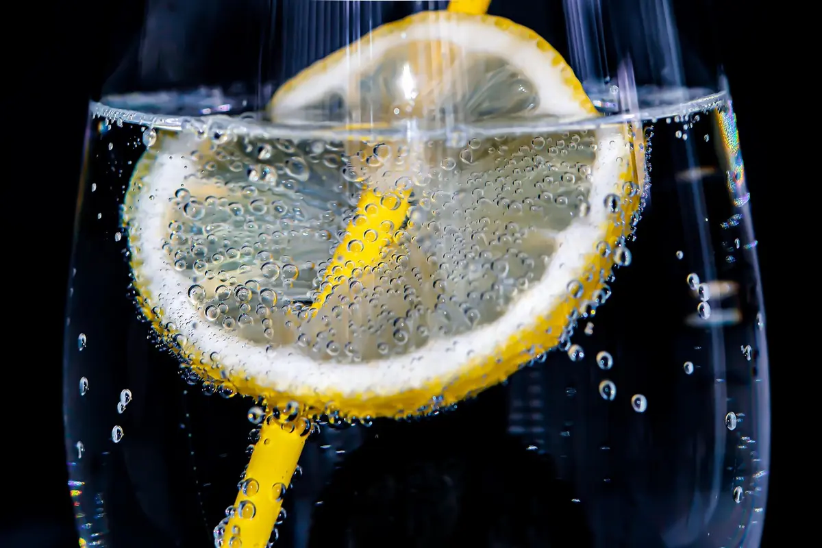 beneficios da agua tonica